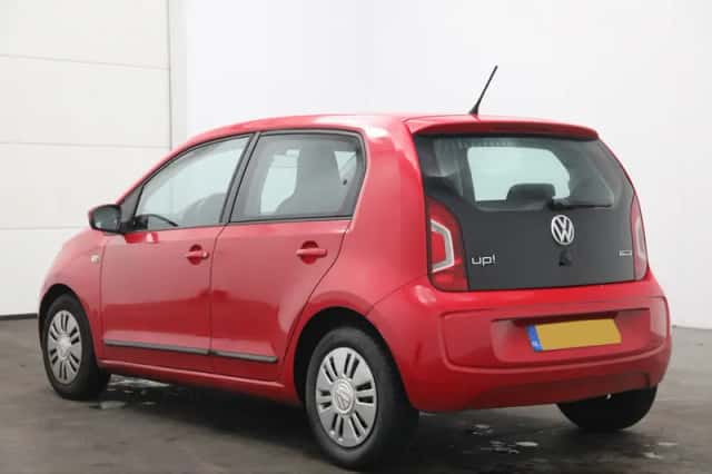 Volkswagen Up! (2015) thumbnail 4