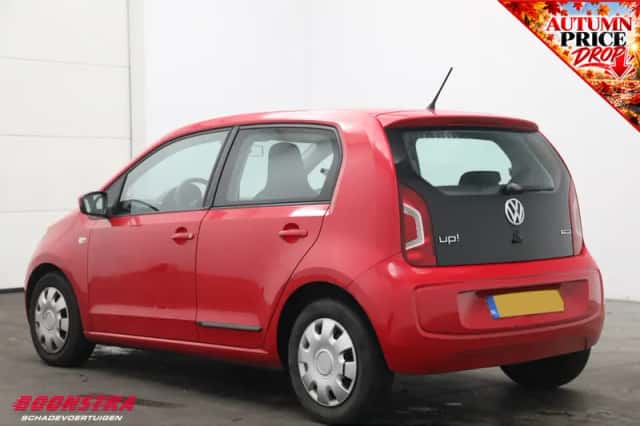 Volkswagen Up! (2015) thumbnail 4