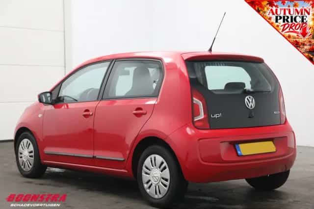 Volkswagen Up! (2015) thumbnail 4