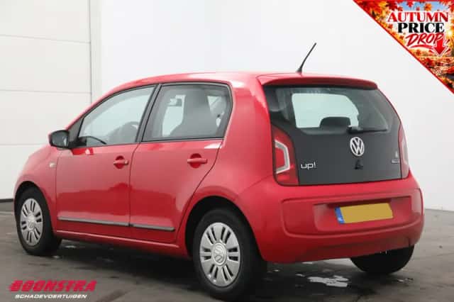 Volkswagen Up! (2015) thumbnail 4