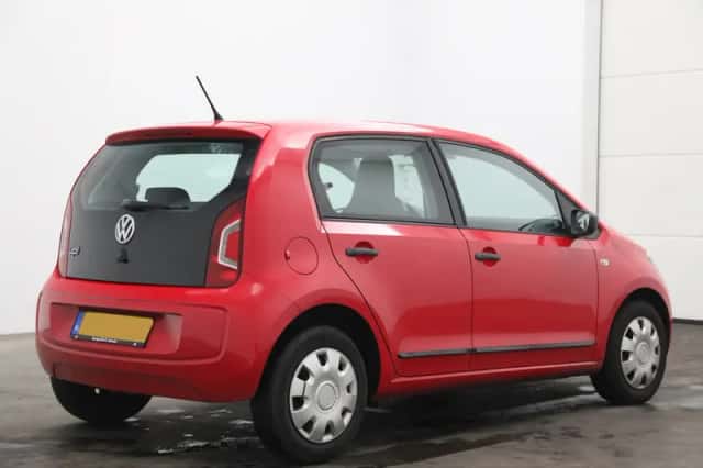Volkswagen Up! (2013) thumbnail 3