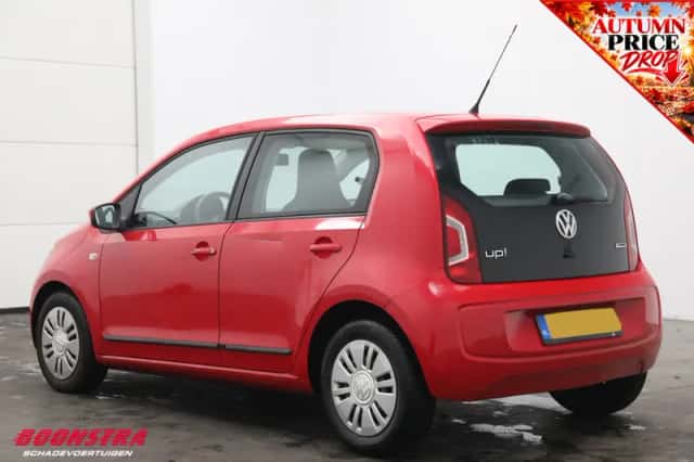 Volkswagen Up! (2015) thumbnail 4