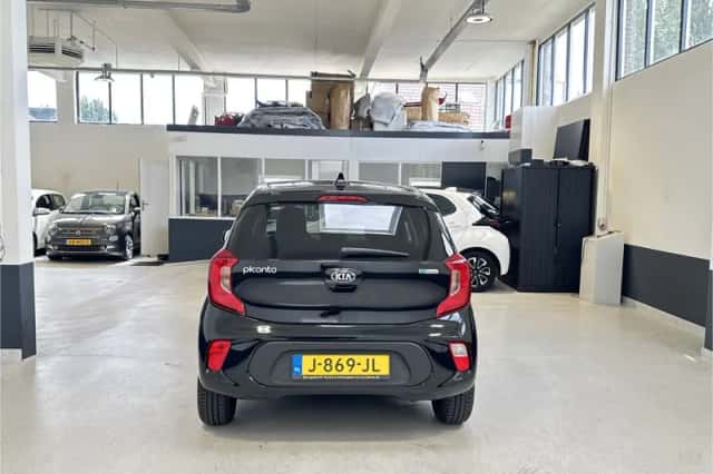 Kia Picanto (2020) thumbnail 4