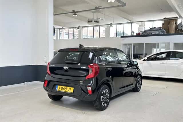 Kia Picanto (2020) thumbnail 5