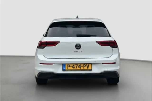 Volkswagen Golf (2021) thumbnail 4