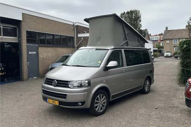 Volkswagen CALIFORNIA (2014) thumbnail 2