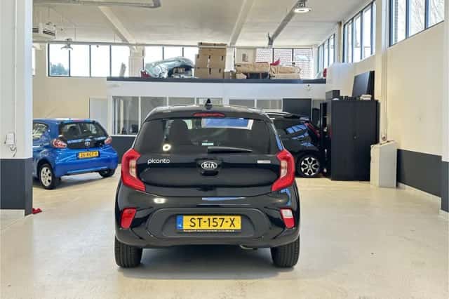 Kia Picanto (2018) thumbnail 4