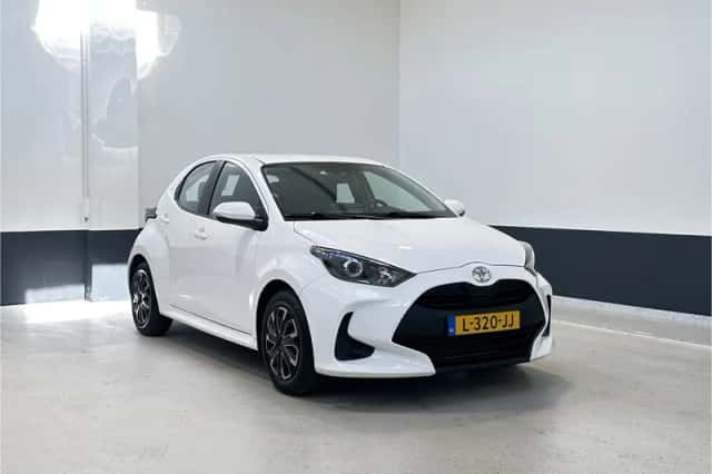 Toyota Yaris (2021) thumbnail 1