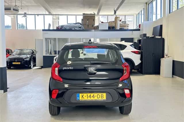 Kia Picanto (2020) thumbnail 4