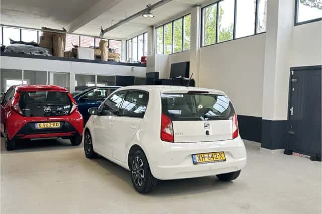 SEAT Mii (2019) thumbnail 6
