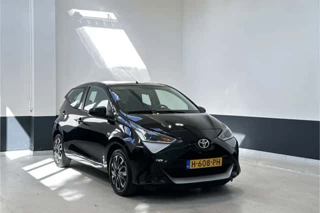 Toyota Aygo (2020) thumbnail 1