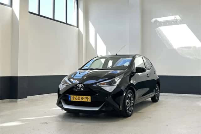 Toyota Aygo (2020) thumbnail 2