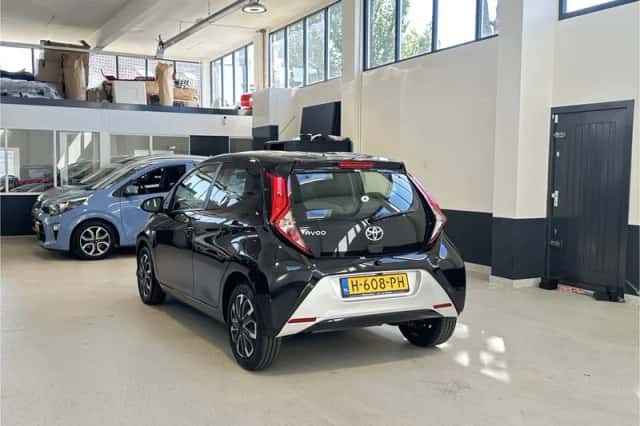 Toyota Aygo (2020) thumbnail 5