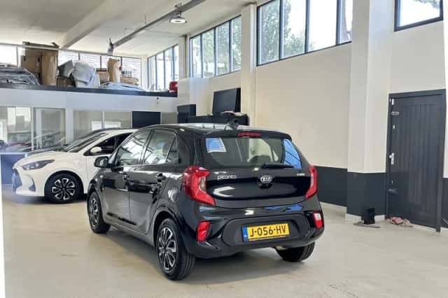 Kia Picanto (2020) thumbnail 6