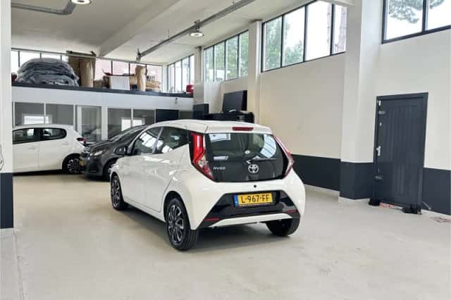 Toyota Aygo (2021) thumbnail 6