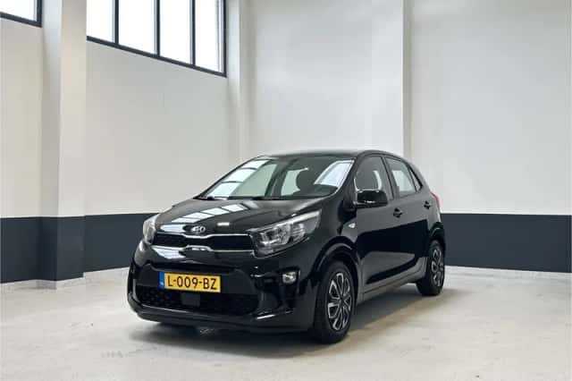 Kia Picanto (2021) thumbnail 2