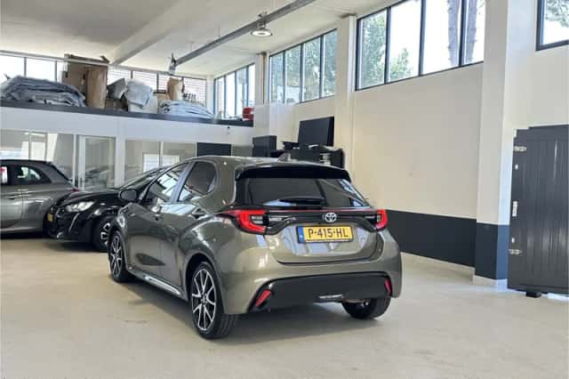 Toyota Yaris (2022) thumbnail 5