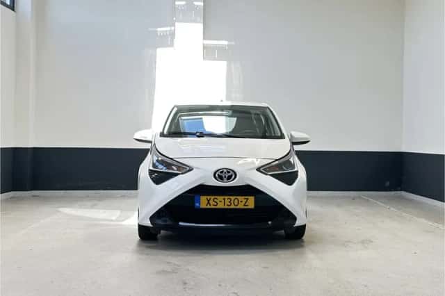 Toyota Aygo (2019) thumbnail 3