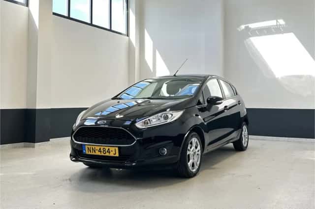Ford Fiesta (2017) thumbnail 2