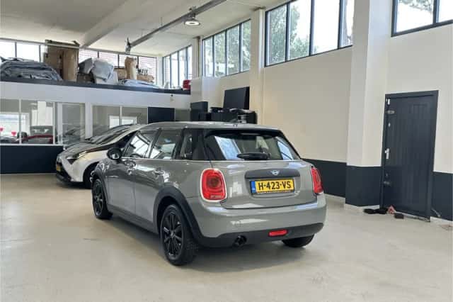 MINI One (2020) thumbnail 5