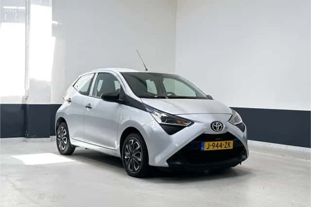 Toyota Aygo (2020) thumbnail 1