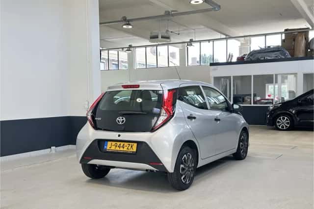 Toyota Aygo (2020) thumbnail 5