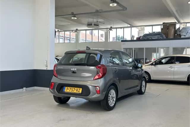 Kia Picanto (2022) thumbnail 6