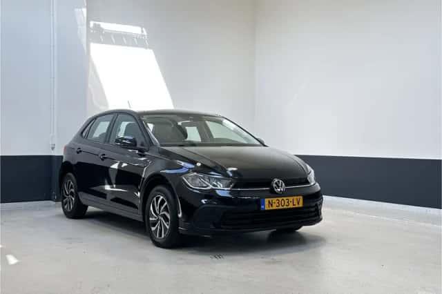 Volkswagen Polo (2021) thumbnail 1