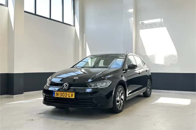 Volkswagen Polo (2021) thumbnail 2