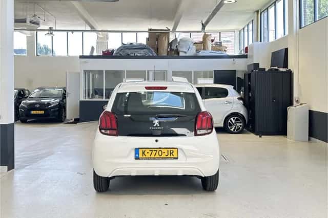 Peugeot 108 (2021) thumbnail 4