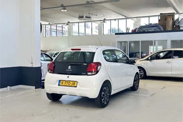 Peugeot 108 (2021) thumbnail 5