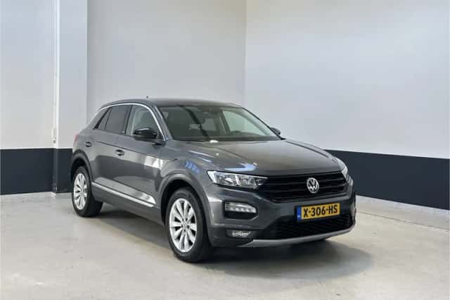Volkswagen T-Roc (2020) thumbnail 1