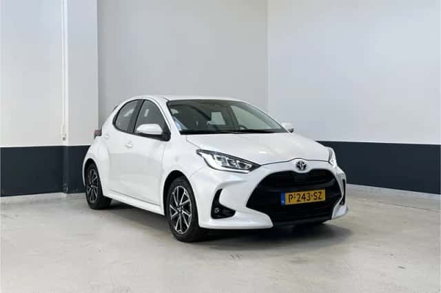 Toyota Yaris (2022) thumbnail 1