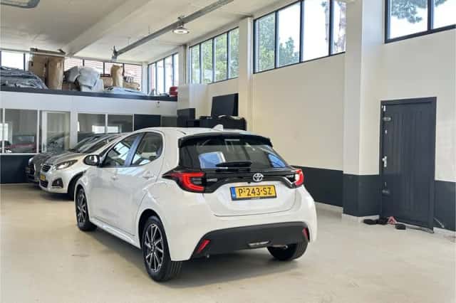 Toyota Yaris (2022) thumbnail 5