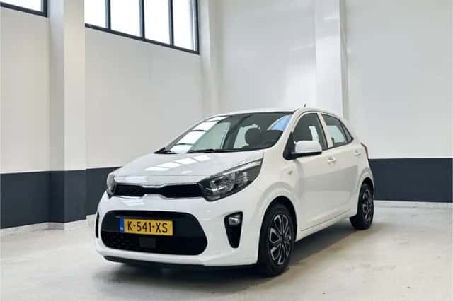 Kia Picanto (2021) thumbnail 2