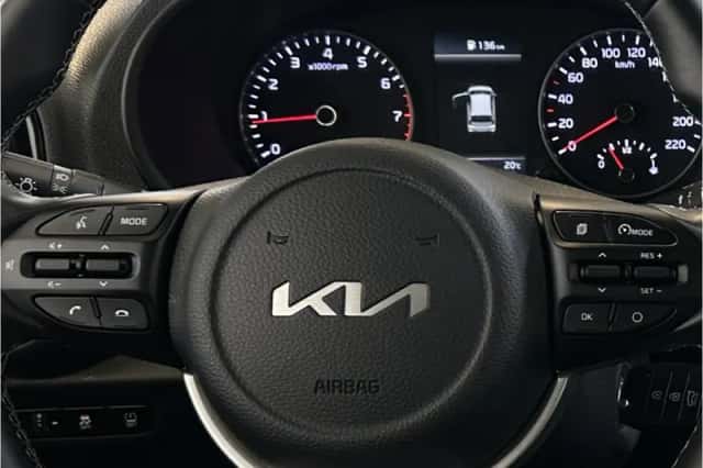 Kia Picanto (2023) thumbnail 6