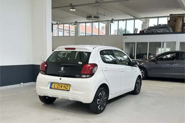 Peugeot 108 (2021) thumbnail 5