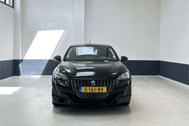 Peugeot 208 (2022) thumbnail 3