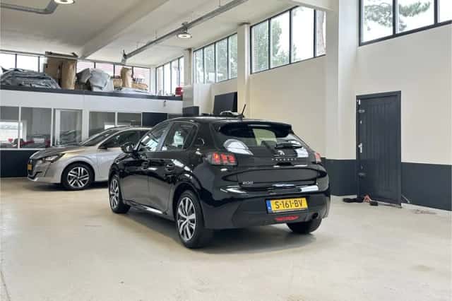 Peugeot 208 (2022) thumbnail 5