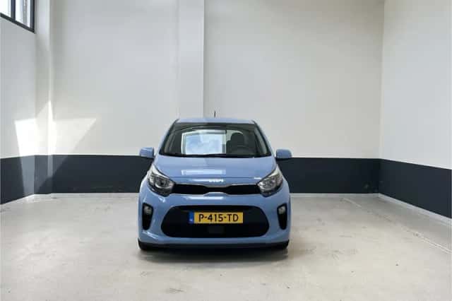 Kia Picanto (2022) thumbnail 3