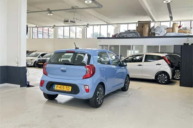 Kia Picanto (2022) thumbnail 6