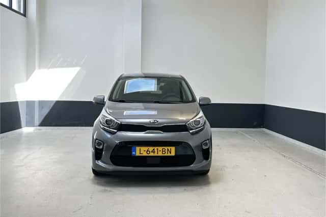 Kia Picanto (2021) thumbnail 3