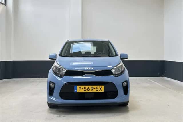 Kia Picanto (2022) thumbnail 3