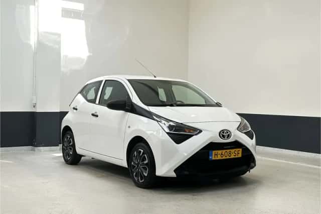 Toyota Aygo (2020) thumbnail 1