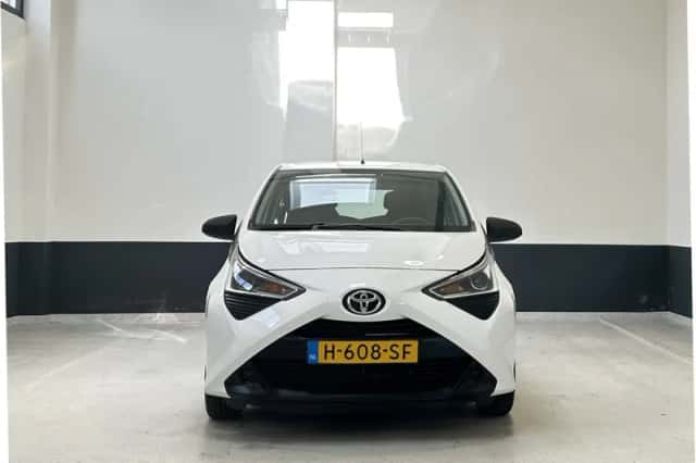 Toyota Aygo (2020) thumbnail 3