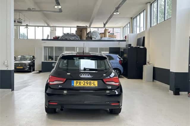 Audi A1 (2017) thumbnail 4