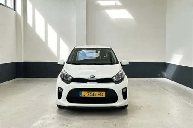 Kia Picanto (2020) thumbnail 3