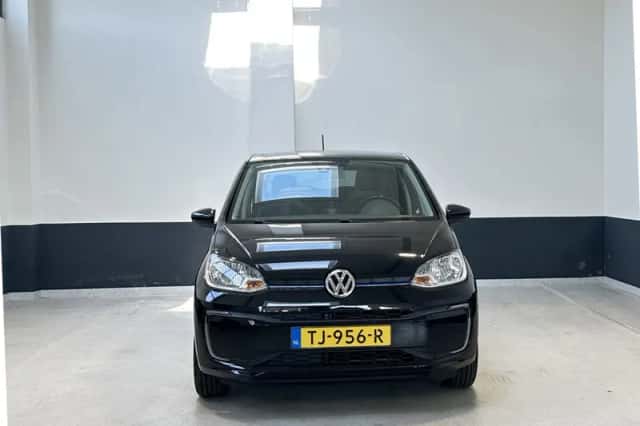 Volkswagen E-Up! (2018) thumbnail 3