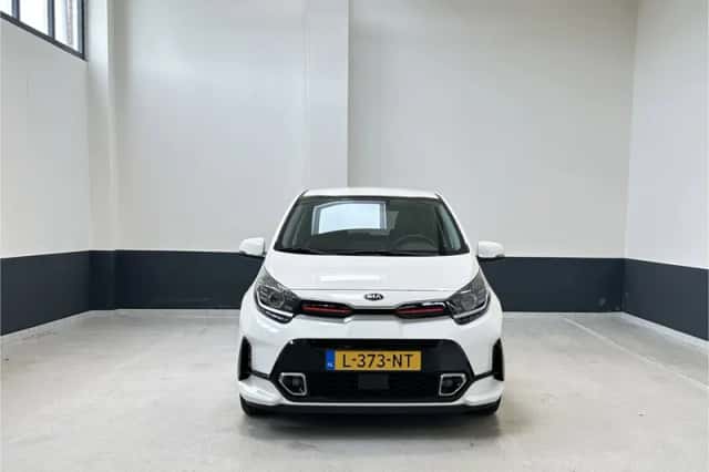 Kia Picanto (2021) thumbnail 3