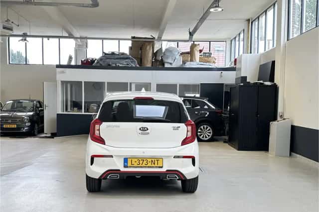 Kia Picanto (2021) thumbnail 4